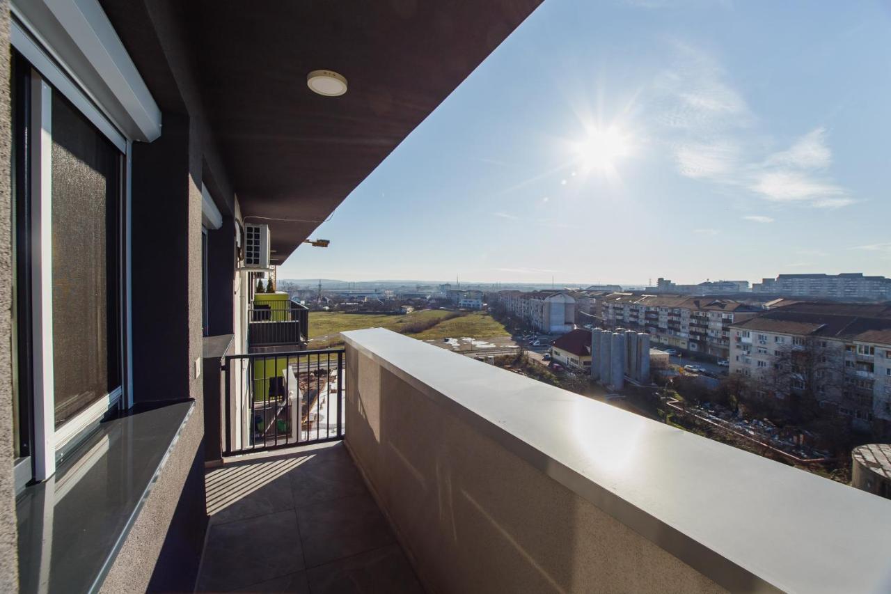 Fantastic Apartment At Prima Residence Oradea Bagian luar foto