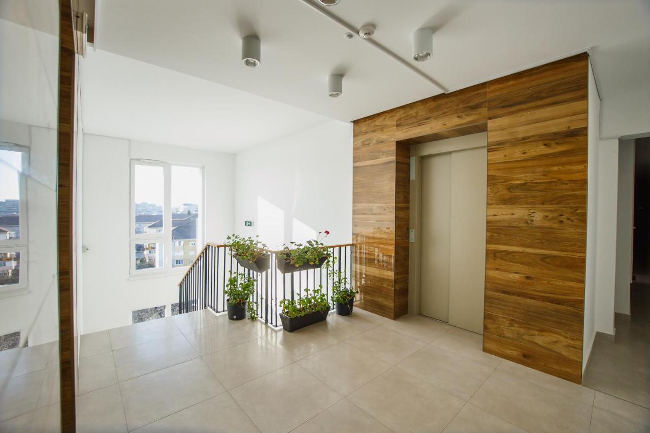 Fantastic Apartment At Prima Residence Oradea Bagian luar foto