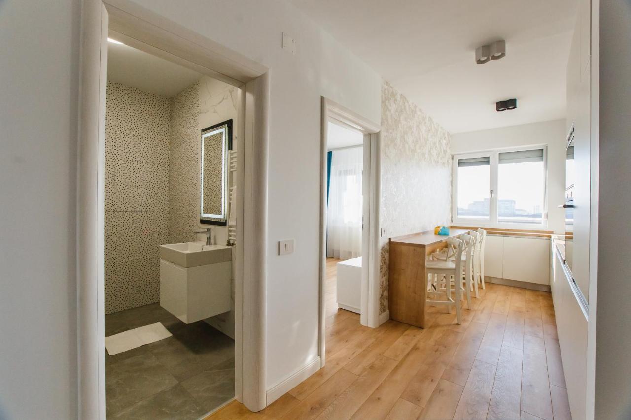 Fantastic Apartment At Prima Residence Oradea Bagian luar foto