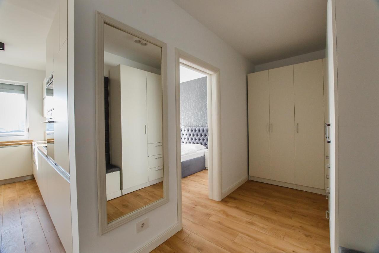 Fantastic Apartment At Prima Residence Oradea Bagian luar foto