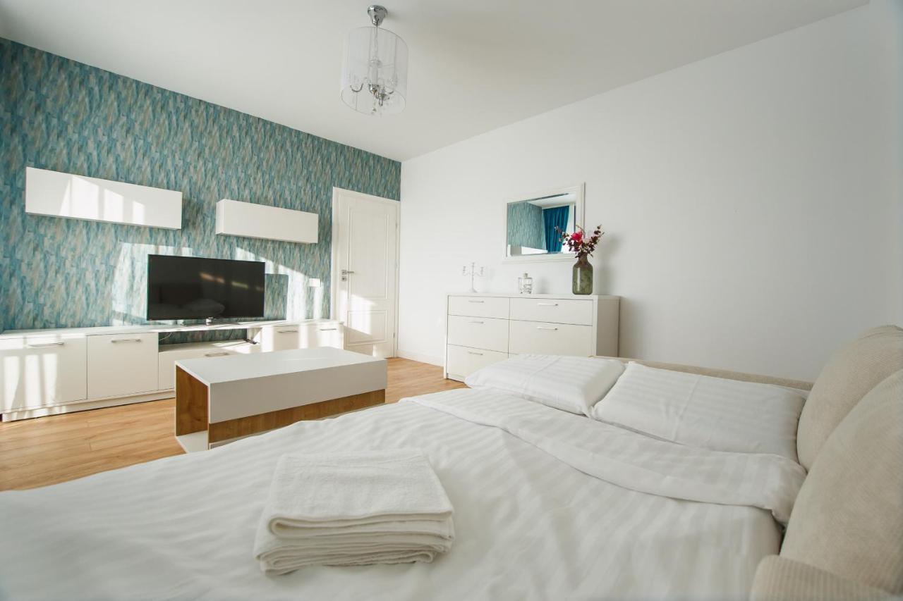 Fantastic Apartment At Prima Residence Oradea Bagian luar foto
