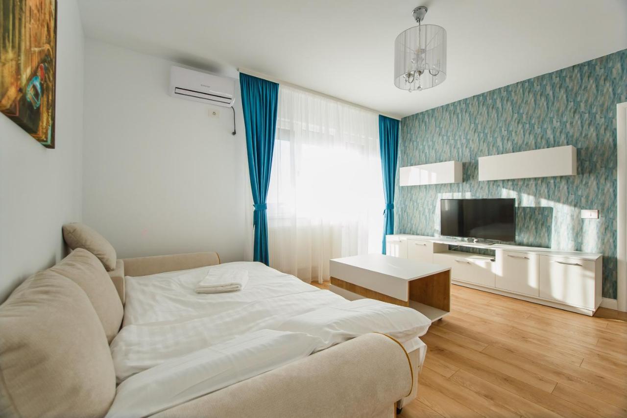 Fantastic Apartment At Prima Residence Oradea Bagian luar foto