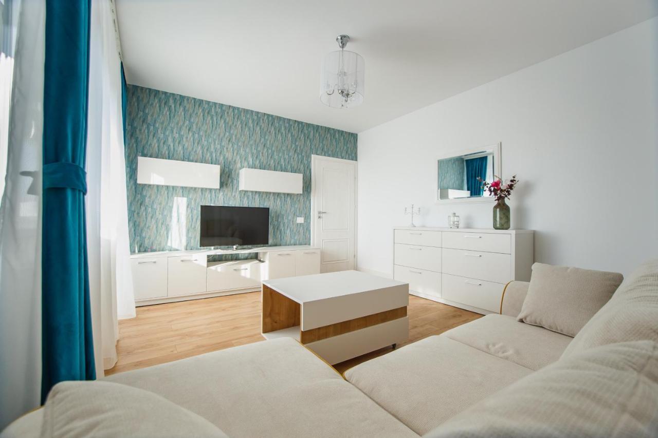 Fantastic Apartment At Prima Residence Oradea Bagian luar foto