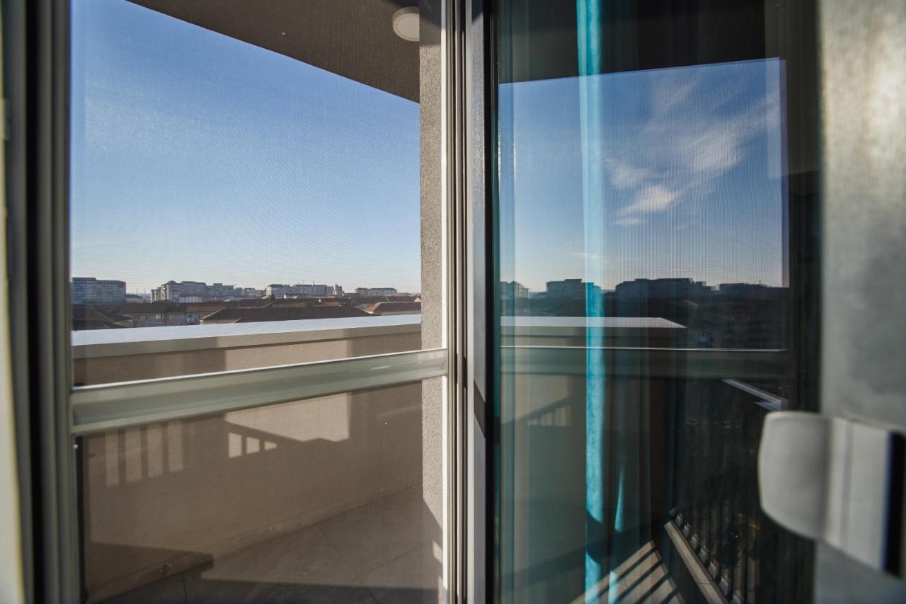 Fantastic Apartment At Prima Residence Oradea Bagian luar foto